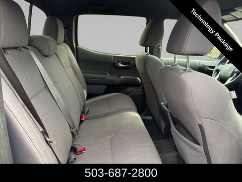 Used 2019 Toyota Tacoma TRD Off-Road w/ Technology Package image 16