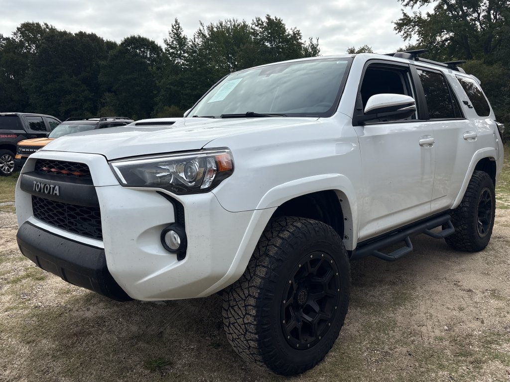 Used 2019 Toyota 4Runner TRD Off-Road Premium AWD/4WD image 11