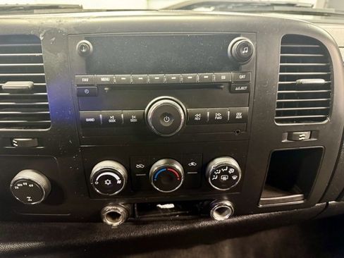 Used 2007 Chevrolet Silverado 1500 LT w/ 1LT Convenience Package image 14