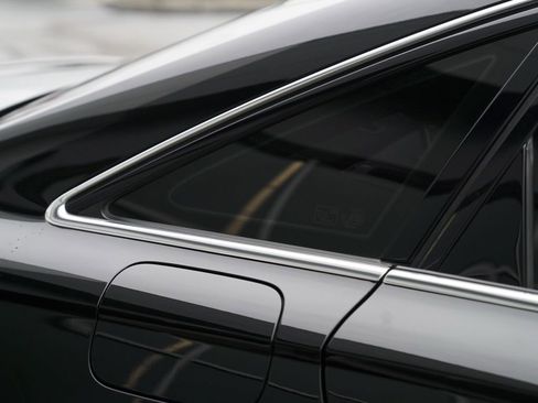 Used 2016 Audi S6 Prestige w/ Prestige Package image 22