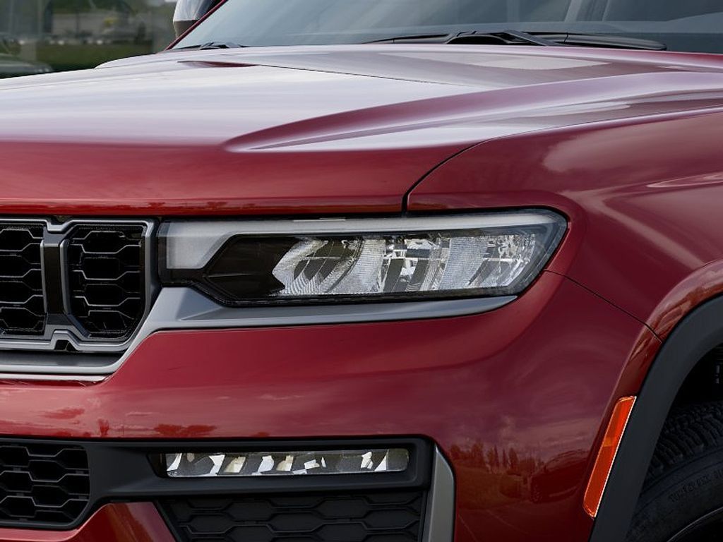 New 2026 Jeep Grand Cherokee L Limited w/ Limited Altitude Package AWD/4WD image 10