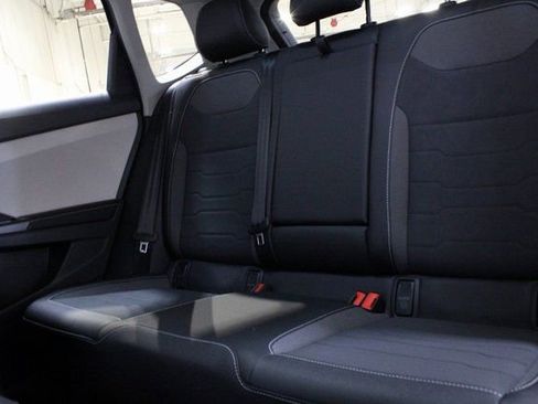 New 2026 Volkswagen Taos SE AWD/4WD image 18