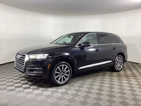 Used 2017 Audi Q7 3.0T Premium Plus w/ Premium Plus Package image 5
