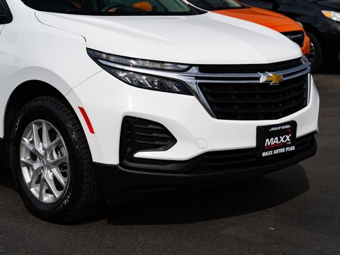 Used 2022 Chevrolet Equinox LS w/ LS Convenience Package image 6