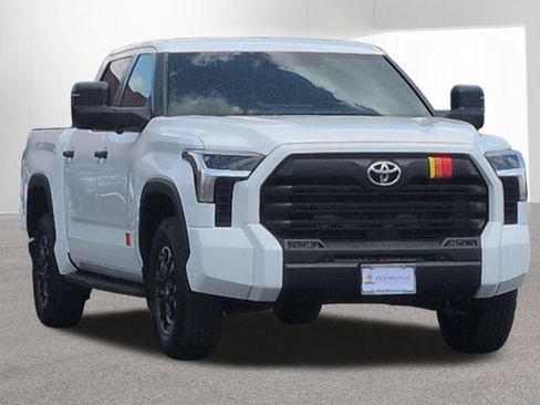 New 2026 Toyota Tundra SR5 AWD/4WD image 3