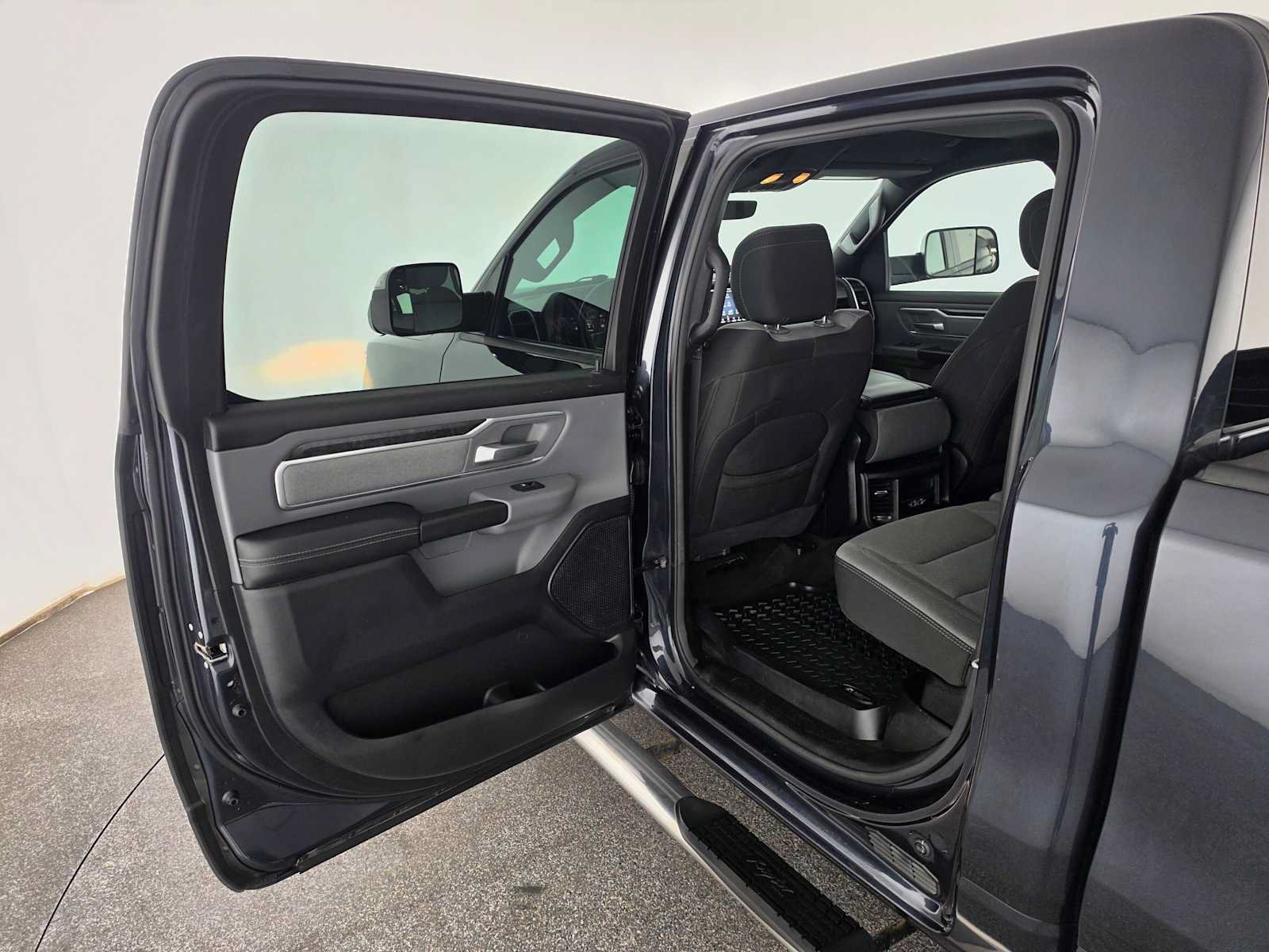 Used 2021 RAM 1500 Big Horn AWD/4WD image 15