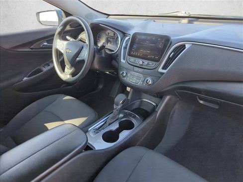Used 2025 Chevrolet Malibu LT FWD image 22
