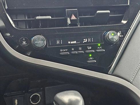 Used 2023 Toyota Camry SE image 26