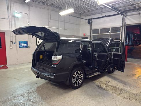 Used 2016 Toyota 4Runner Limited AWD/4WD image 14