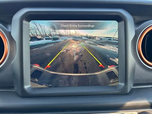 Used 2021 Jeep Gladiator Mojave image 14