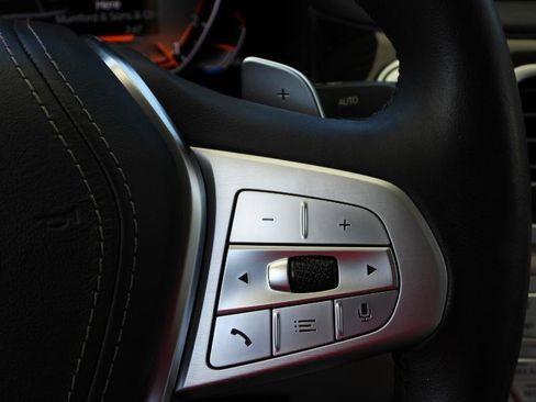 Used 2021 BMW 740i w/ Premium Package RWD image 94