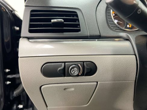 Used 2008 Saturn Aura XE w/ Premium Trim Package FWD image 17