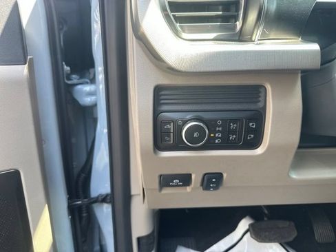 New 2026 Ford F250 Platinum w/ Platinum Plus Package AWD/4WD image 18