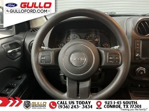Used 2015 Jeep Compass Sport w/ Power Value Group FWD image 13