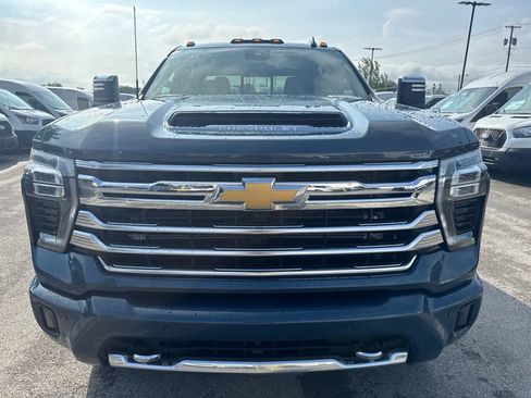 Used 2026 Chevrolet Silverado 2500 High Country w/ Technology Package AWD/4WD image 16