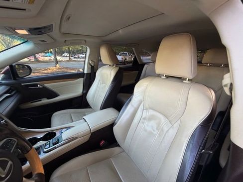 Used 2019 Lexus RX 350L FWD image 12