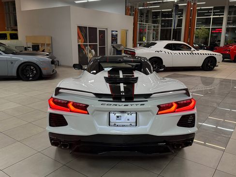 Used 2024 Chevrolet Corvette Stingray Premium Conv w/ Z51 Performance Package image 9