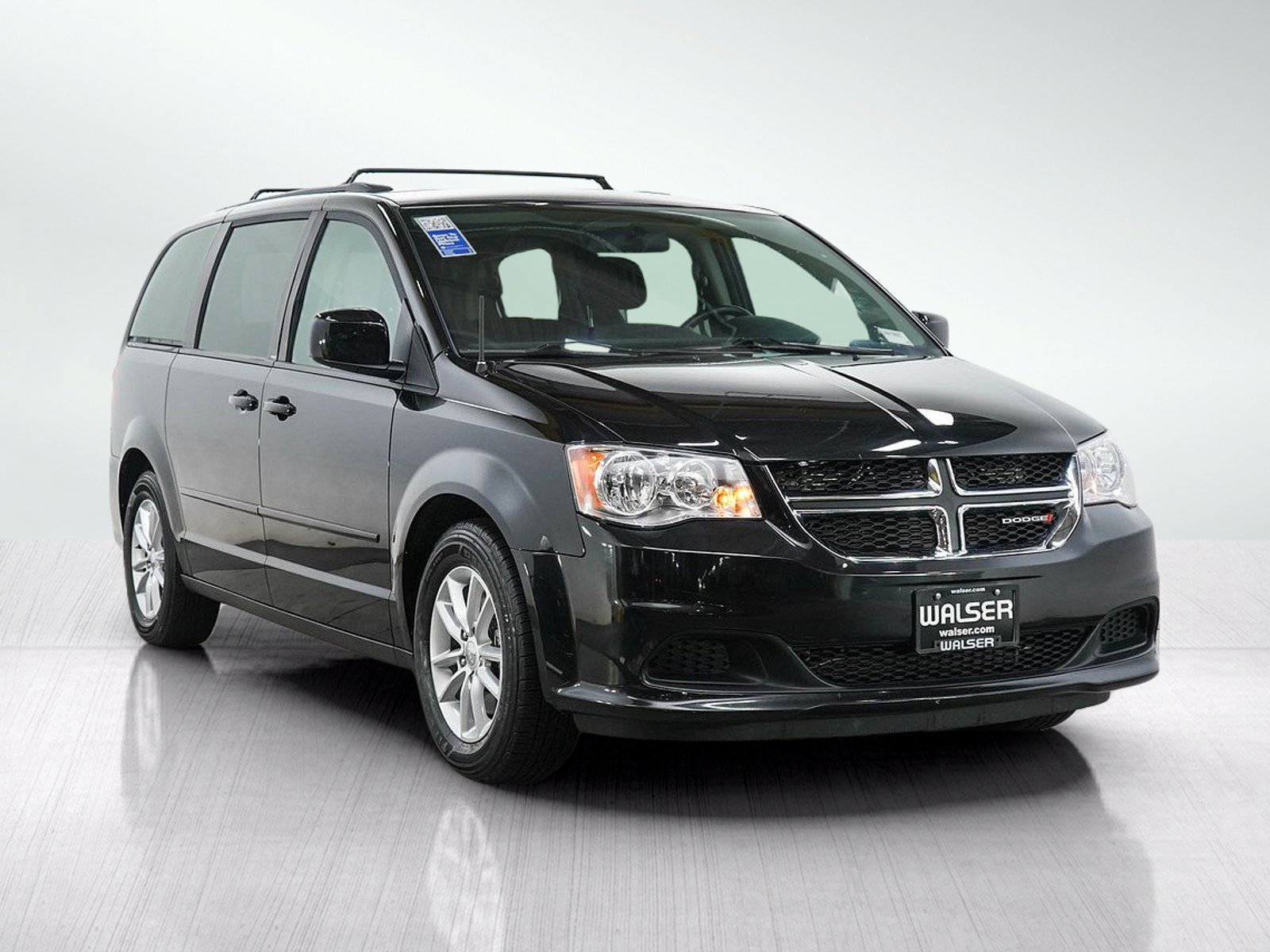 Used 2014 Dodge Grand Caravan SXT w/ Rear Park Assist Package FWD image 8