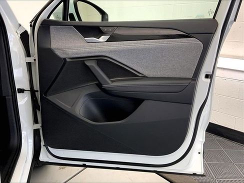 Certified 2025 Volkswagen Tiguan S AWD/4WD image 27