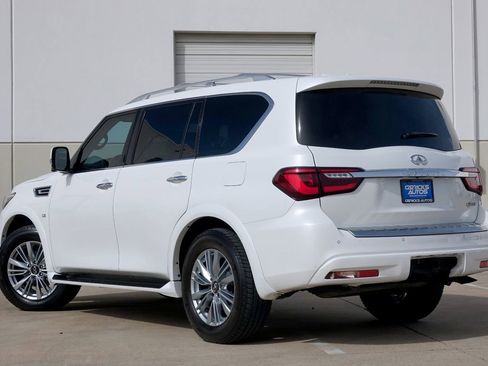 Used 2019 INFINITI QX80 Luxe w/ All-Season Package image 4