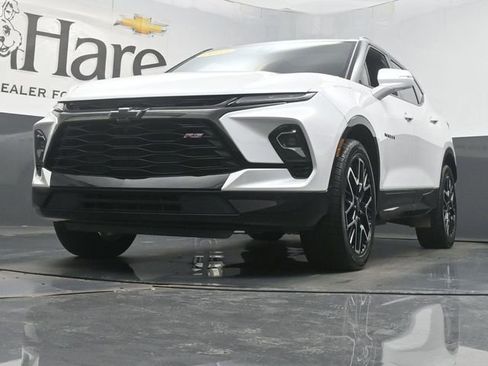 Used 2023 Chevrolet Blazer RS w/ Driver Confidence II Package image 4