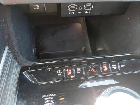 Used 2024 Jeep Wagoneer Series II w/ Flexible Seating Group AWD/4WD image 76