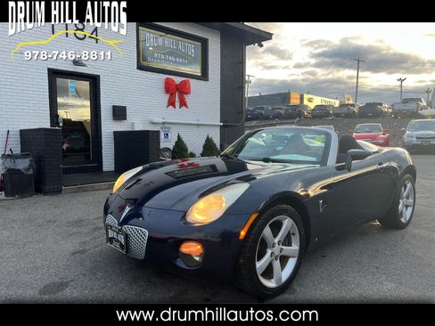 Used 2006 Pontiac Solstice Convertible w/ Power Package image 1