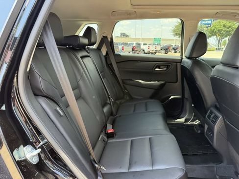 Used 2026 Nissan Rogue Dark Armor FWD image 31