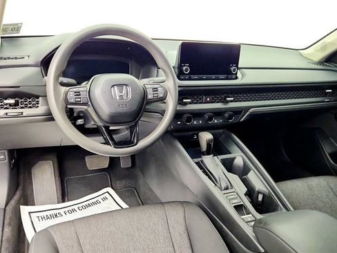 Used 2025 Honda Accord SE image 13