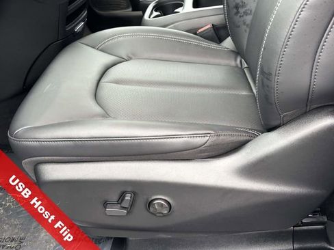 New 2026 Chrysler Pacifica Select image 56