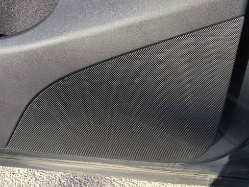 Used 2023 Tesla Model Y Performance image 23