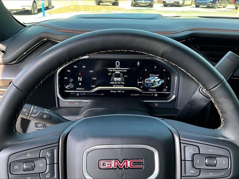 Used 2025 GMC Sierra 2500 AT4 w/ AT4 Premium Plus Package image 27