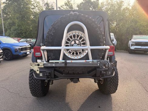 Used 2014 Jeep Wrangler Unlimited Sport w/ Quick Order Package 24S AWD/4WD image 7