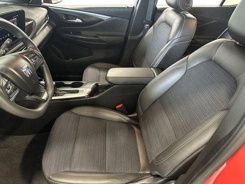 Used 2024 Buick Envista Preferred w/ Convenience II Package image 28