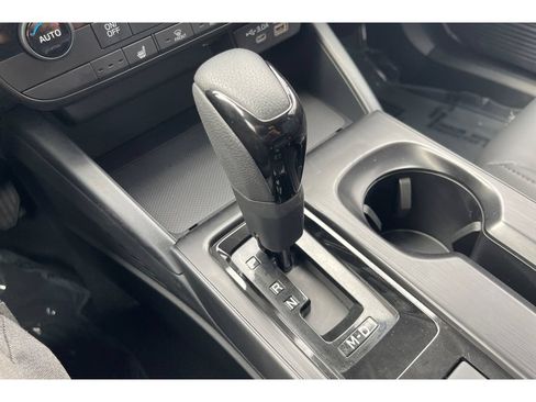 Certified 2026 Subaru Outback Premium AWD/4WD image 30