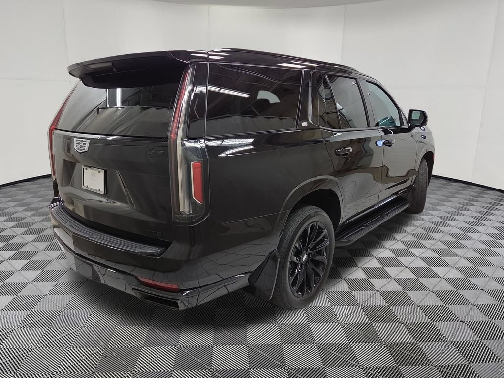 Used 2024 Cadillac Escalade Sport Platinum w/ LPO, ONYX Package AWD/4WD image 4