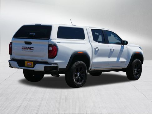 Used 2024 GMC Canyon Elevation w/ Elevation Premium Package AWD/4WD image 7