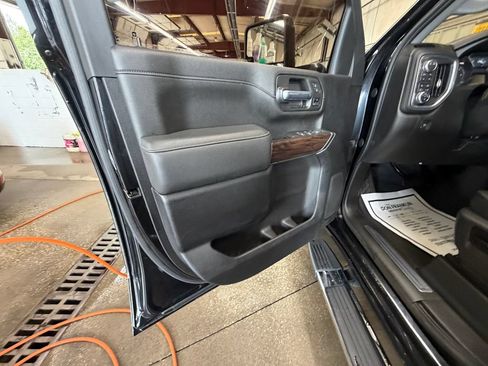 Used 2021 GMC Sierra 2500 SLT w/ SLT Convenience Package AWD/4WD image 8