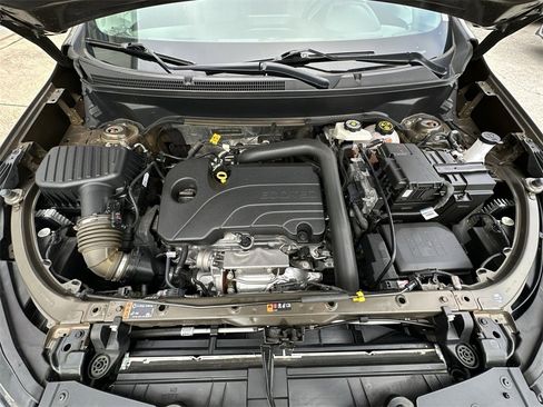Used 2023 Chevrolet Equinox LT image 24