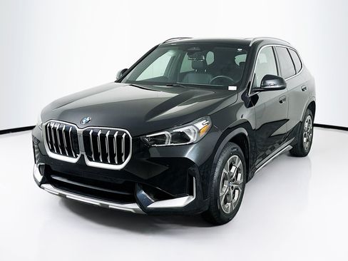 Used 2026 BMW X1 xDrive28i AWD/4WD image 3