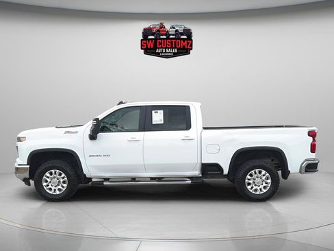 Used 2025 Chevrolet Silverado 2500 LT AWD/4WD image 4