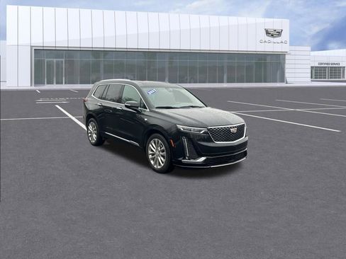 Used 2023 Cadillac XT6 Premium Luxury w/ Platinum Package image 6