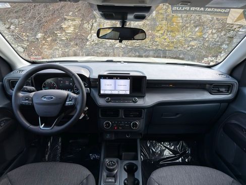 Certified 2024 Ford Maverick XLT w/ XLT Luxury Package image 12