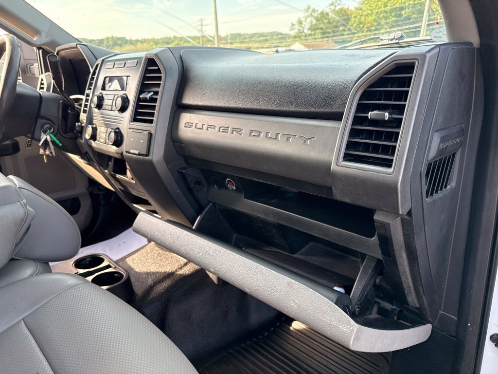 Used 2019 Ford F250 XL w/ Power Equipment Group AWD/4WD image 36