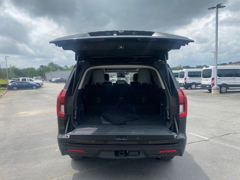 Used 2025 Ford Expedition Active image 9