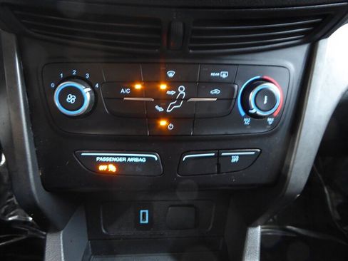 Used 2018 Ford Escape S image 16