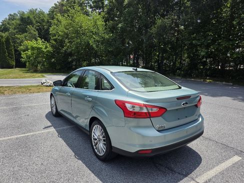 Used 2012 Ford Focus SEL FWD image 4