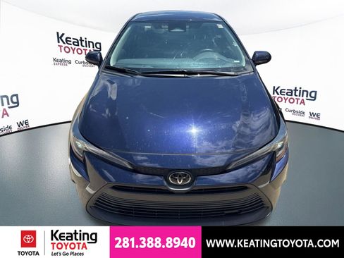 Used 2024 Toyota Corolla LE FWD image 2