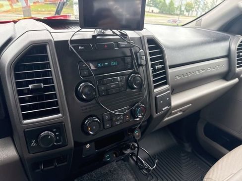Used 2017 Ford F250 XL w/ Power Equipment Group AWD/4WD image 14
