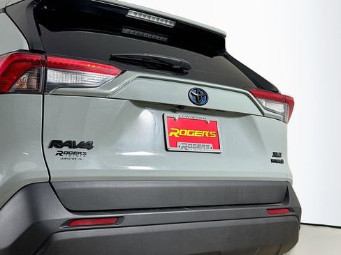 Used 2021 Toyota RAV4 XLE w/ Convenience Package AWD/4WD image 27